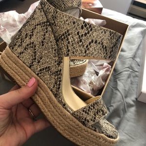 Jessica Simpson Saphita wedges BNIB